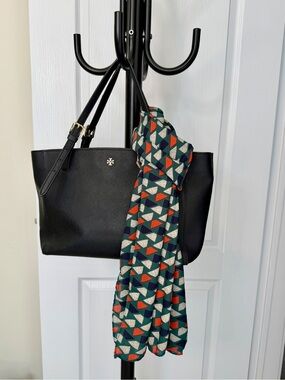 Geometric Multi-Color Scarf